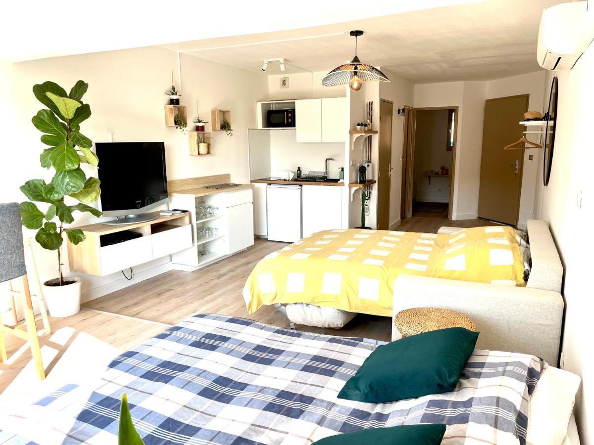 Le Sud Plage Et Piscine Gassin Eksteriør bilde