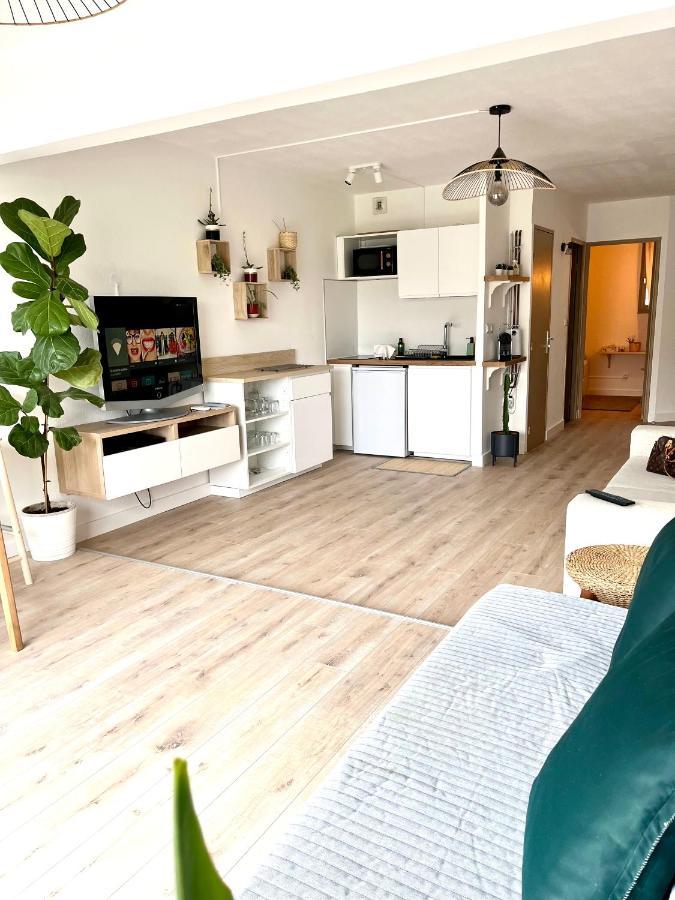 Le Sud Plage Et Piscine Gassin Eksteriør bilde